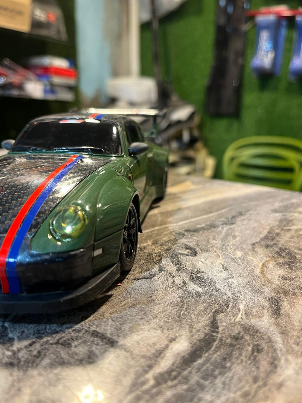 Toy Sport car with Speed Up to 35km/hr